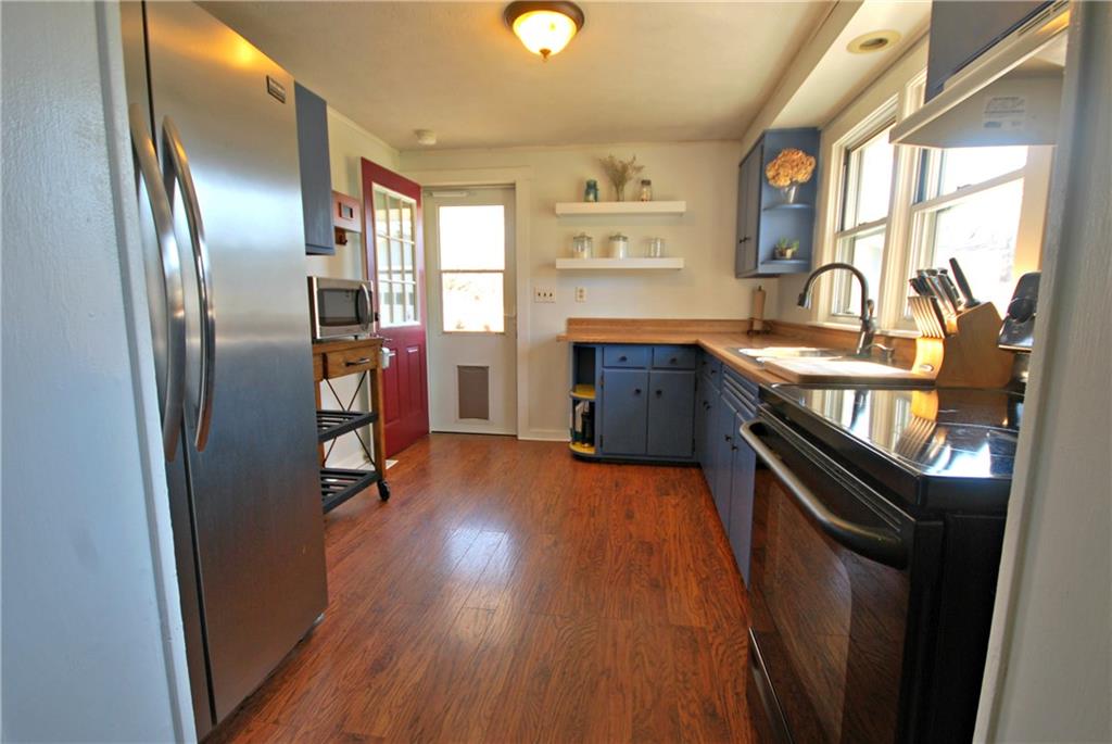 873 Terrace Lake Road Columbus, IN 47201 - Photo 6 of 25 Gallery Image 6