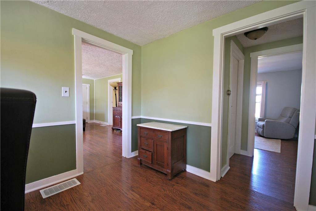 873 Terrace Lake Road Columbus, IN 47201 - Photo 9 of 25 Gallery Image 9
