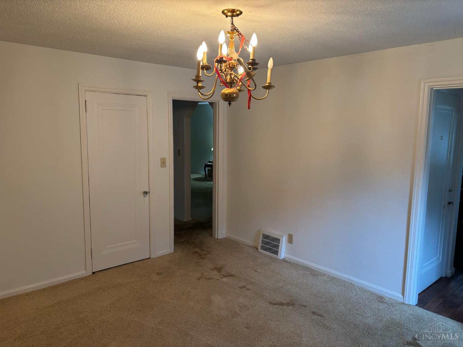 2669 Newtown Road Cincinnati, OH 45244 - Photo 19 of 25 Gallery Image 19