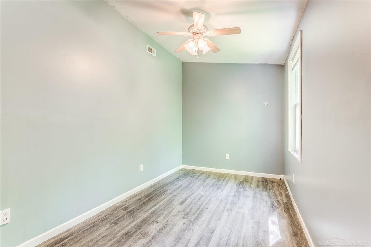 7326 Shoreward Road Lexington, MI 48450 - Photo 16 of 29