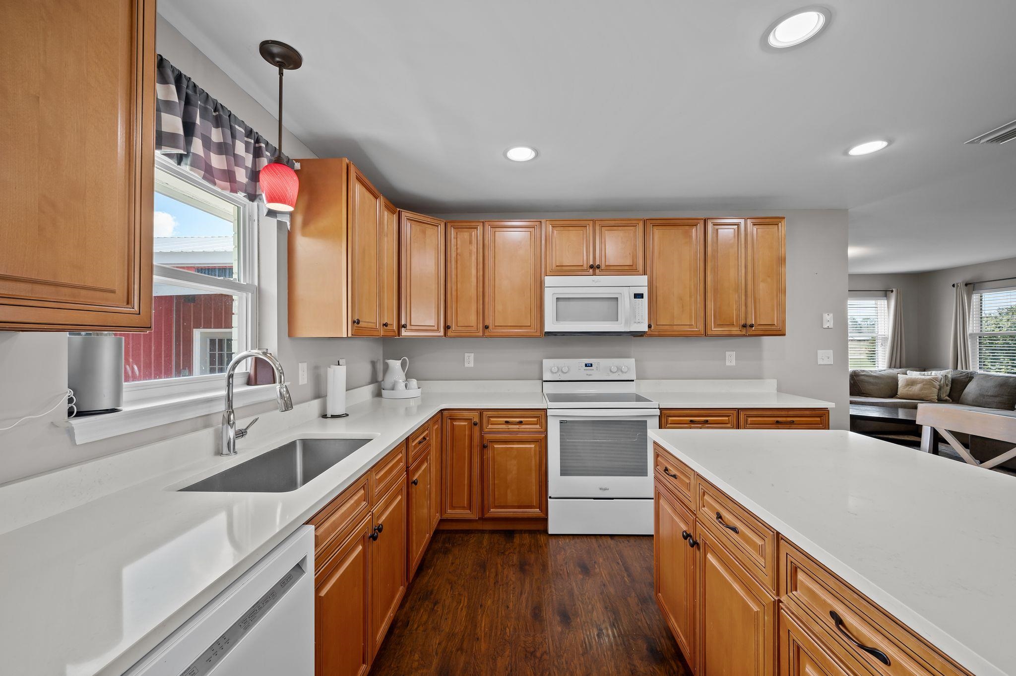 24924 Brewer Road Robertsdale, AL 36567 - Photo 10 of 33 Kitchen