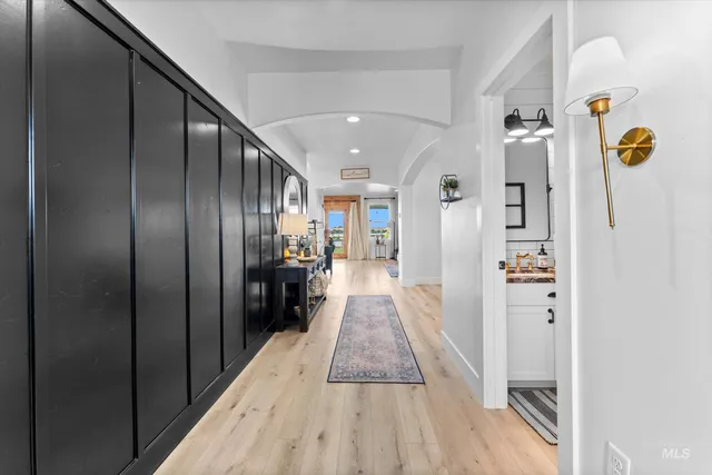 $999,900 | 2462 Succor Creek Road, Homedale, ID 83628