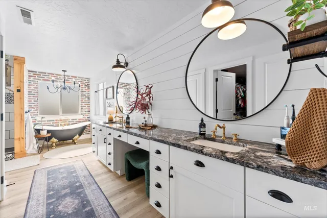 $999,900 | 2462 Succor Creek Road, Homedale, ID 83628