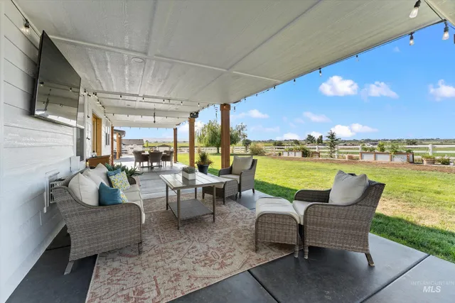 $999,900 | 2462 Succor Creek Road, Homedale, ID 83628