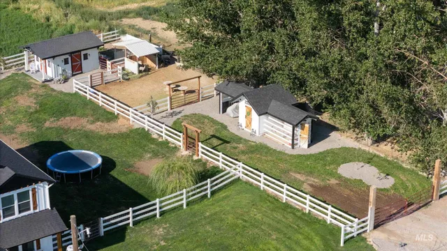$999,900 | 2462 Succor Creek Road, Homedale, ID 83628