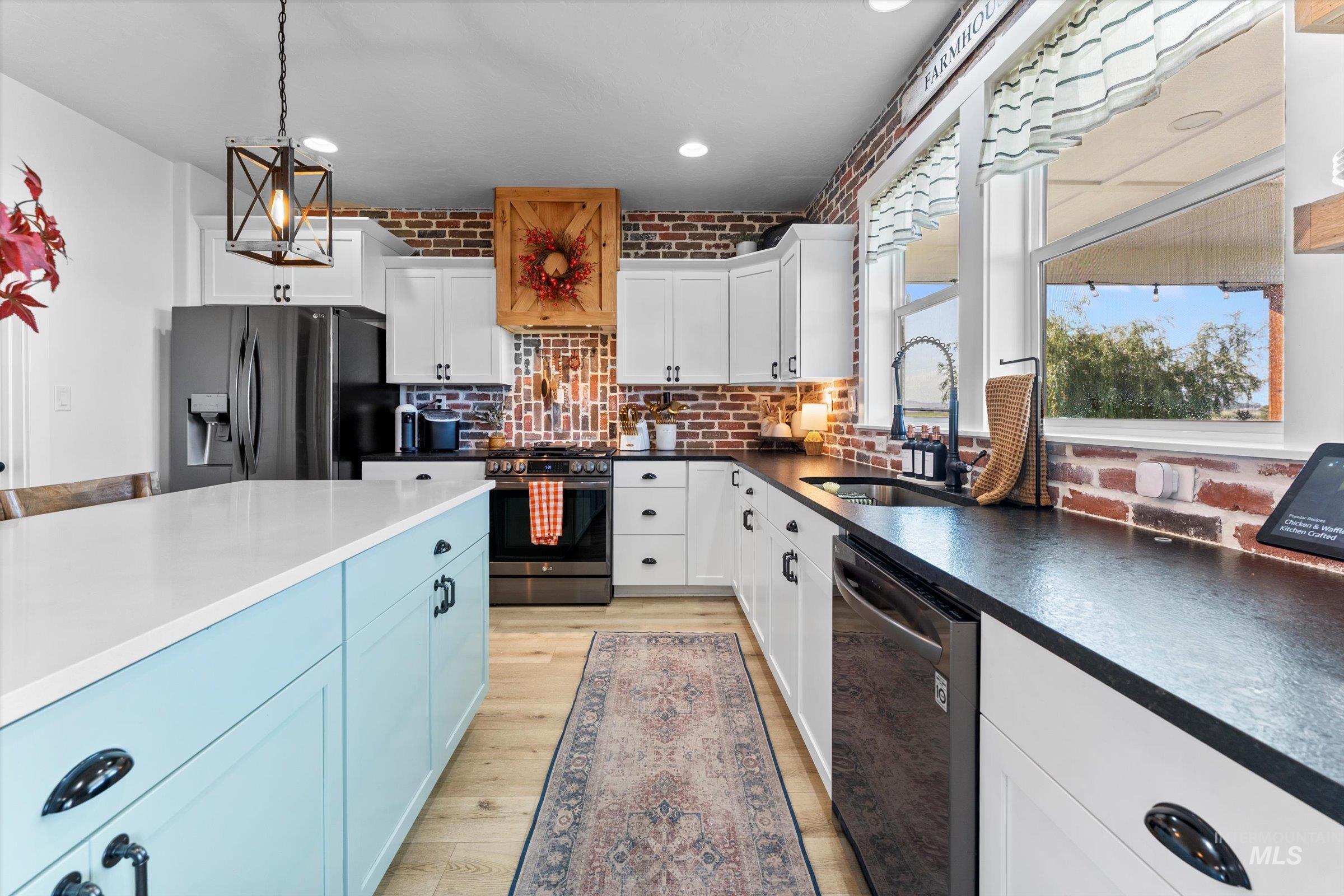 2462 Succor Creek Road Homedale, ID 83628 - Photo 5 of 35