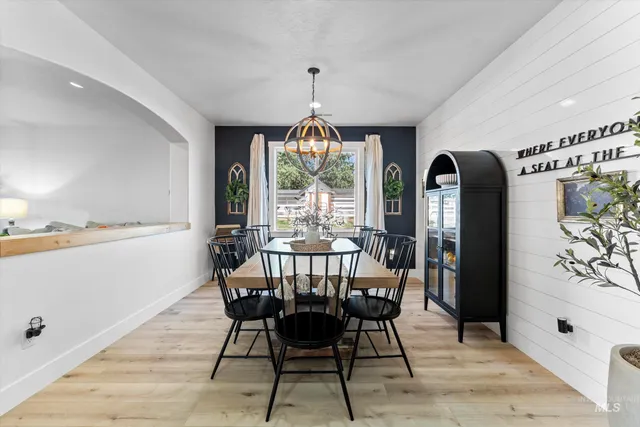 $999,900 | 2462 Succor Creek Road, Homedale, ID 83628