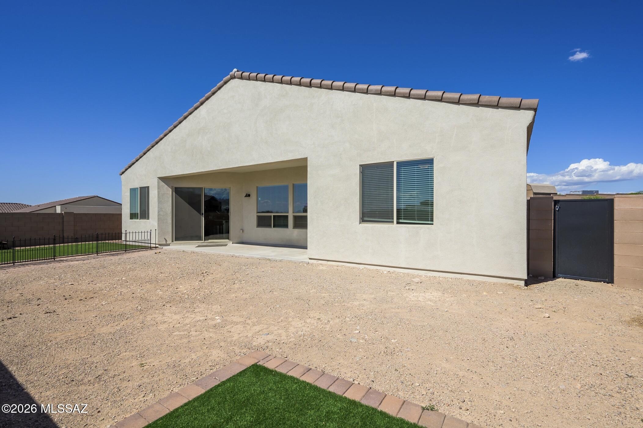 1385 North Blazing Saddle Road Vail, AZ 85641 - Photo 35 of 40