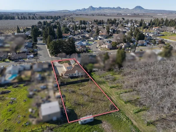$699,999 | 1983 Hooper Road, Yuba City, CA 95993