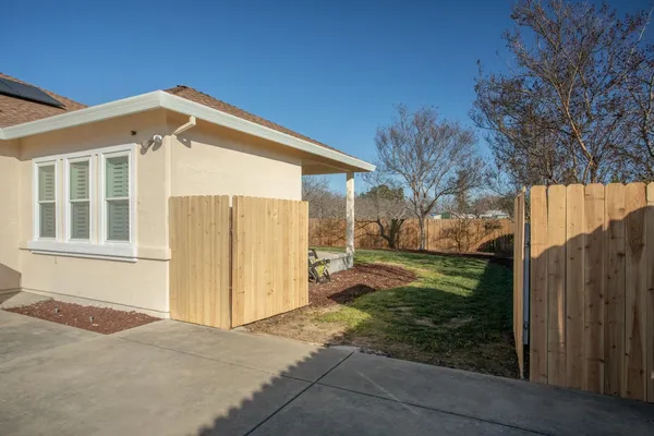 $699,999 | 1983 Hooper Road, Yuba City, CA 95993