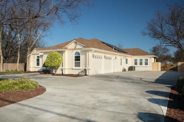 $699,999 | 1983 Hooper Road, Yuba City, CA 95993