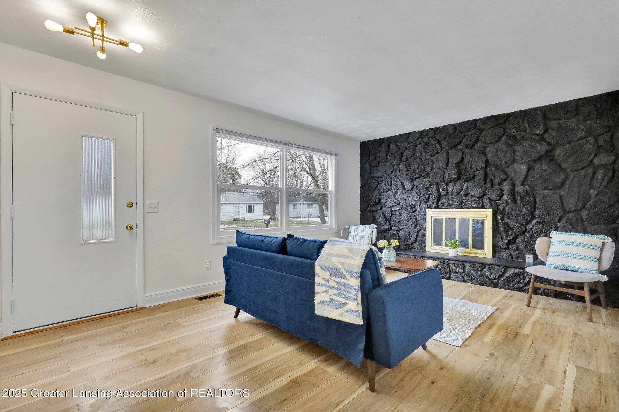 5120 Wexford Road Lansing, MI 48911 - Photo 16 of 29 12-web-or-mls-Open Ended Media-12