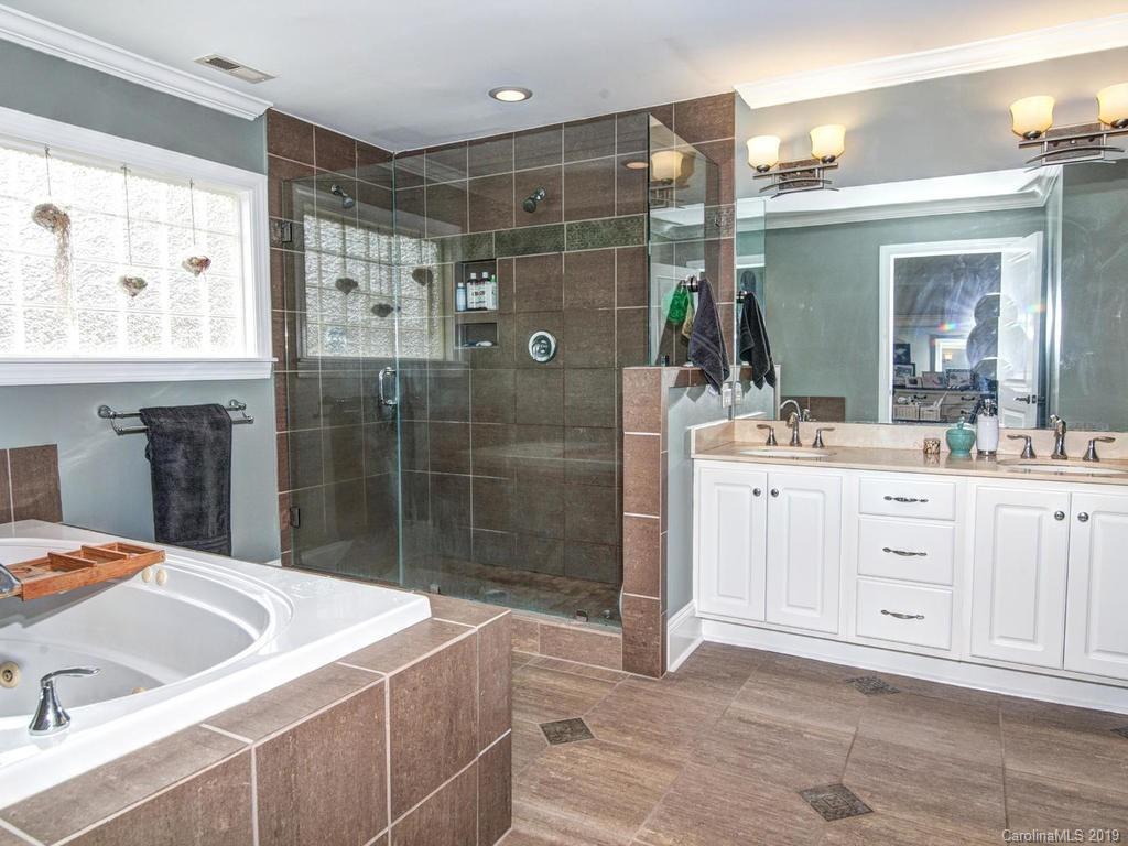 1701 Club Road Charlotte, NC 28205 - Photo 18 of 30 Gallery Image 18