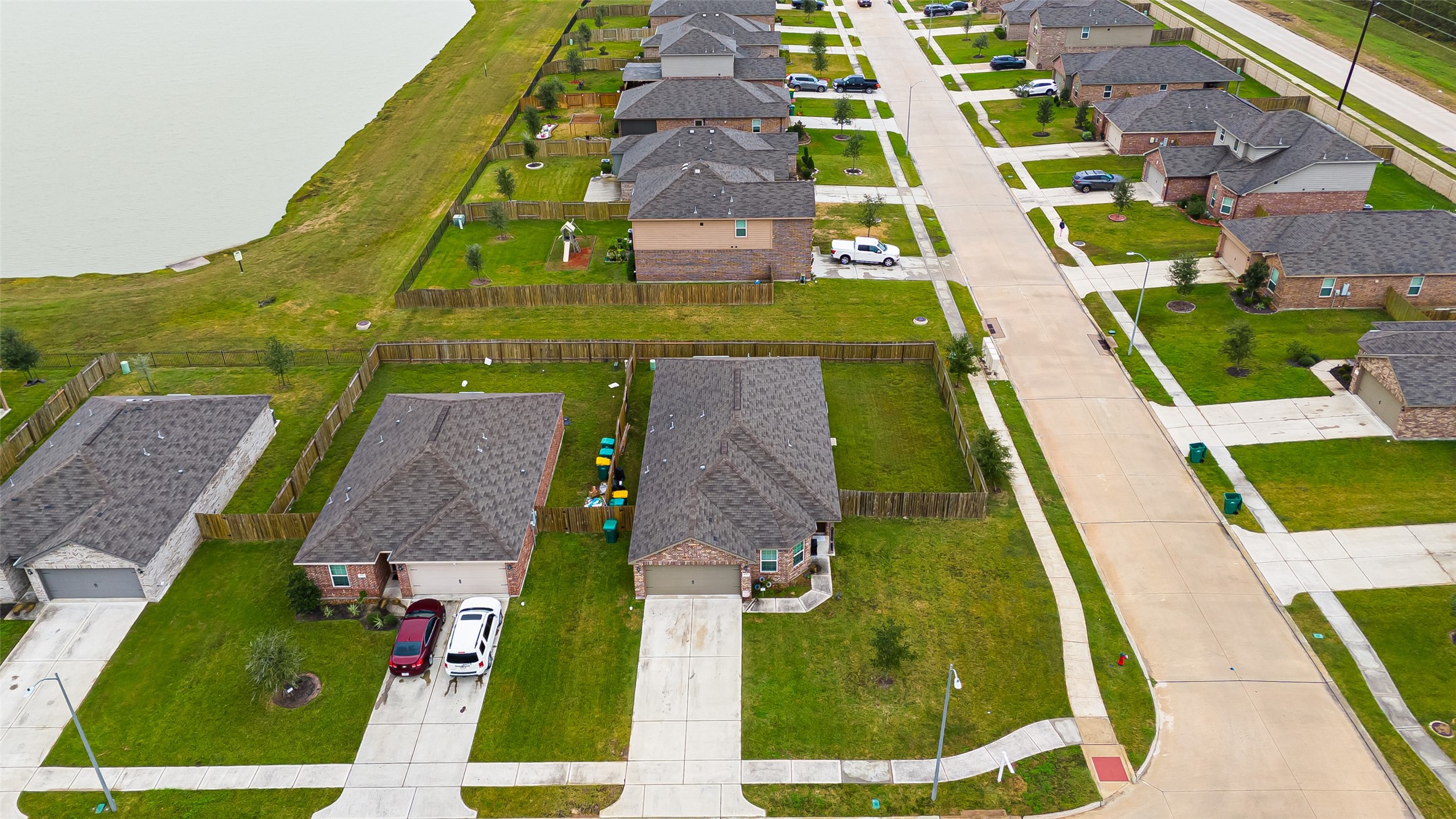 9915 Garnet Grove Drive Rosharon, TX 77583 - Photo 37 of 43