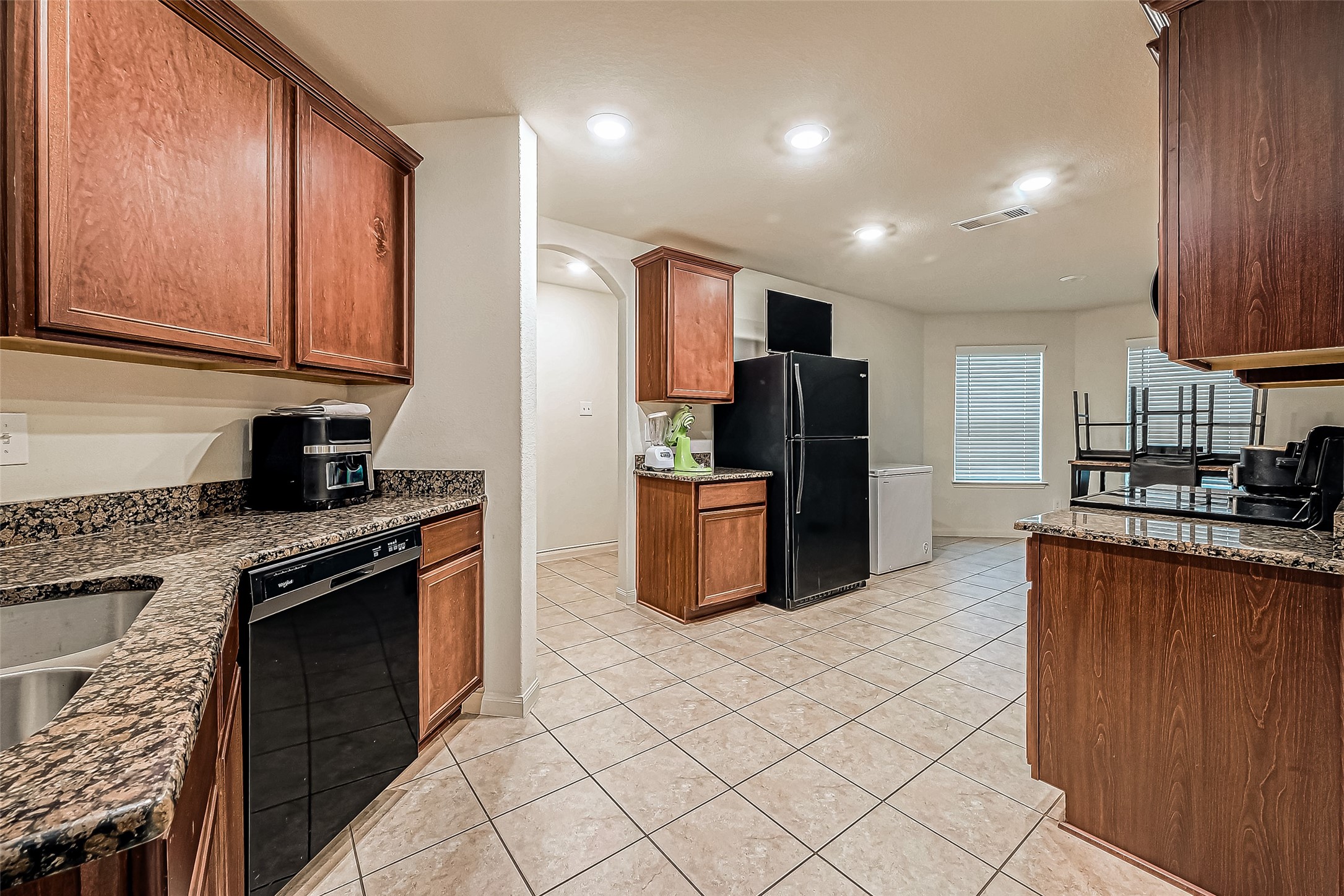 9915 Garnet Grove Drive Rosharon, TX 77583 - Photo 10 of 43