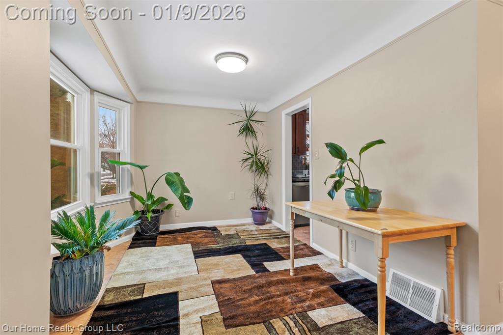 1660 Princeton Road Berkley, MI 48072 - Photo 6 of 34 Gallery Image 6