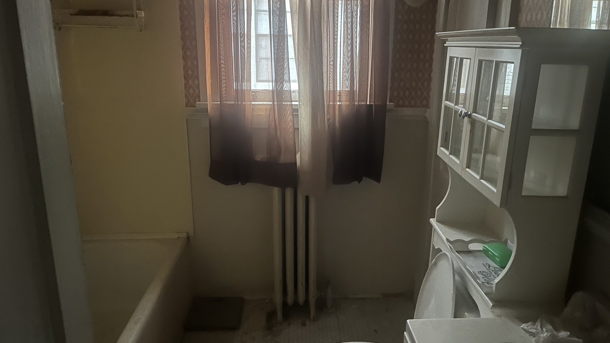 714 Spring Street Memphis, TN 38112 - Photo 18 of 21 a view of entryway