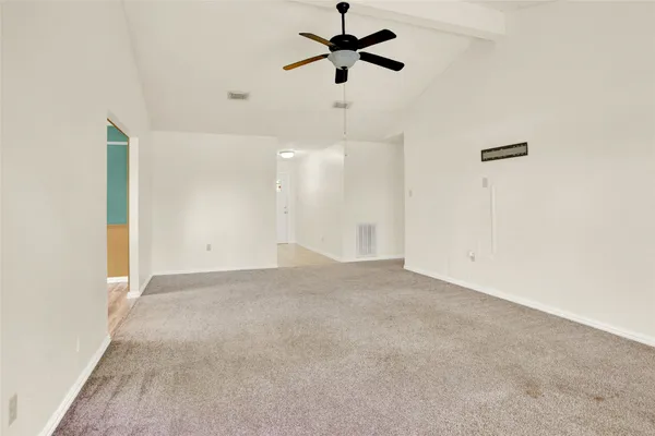 $2,100 | 6219 Silver Leaf Drive, League City, TX 77573