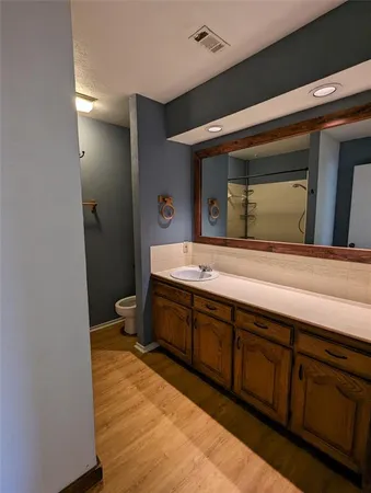 $1,350 | 212 Lanham Court, White Settlement, TX 76108