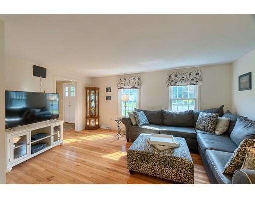 147 Lexington Road Dracut, MA 01826 - Photo 19 of 35 Gallery Image 19