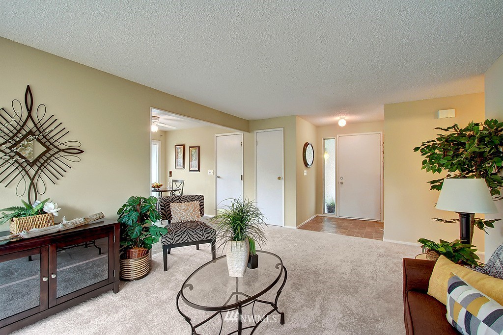 17221 24th Avenue Southeast Bothell, WA 98012 - Photo 6 of 13