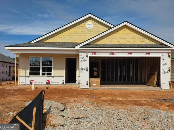 a view of a house with outdoor space