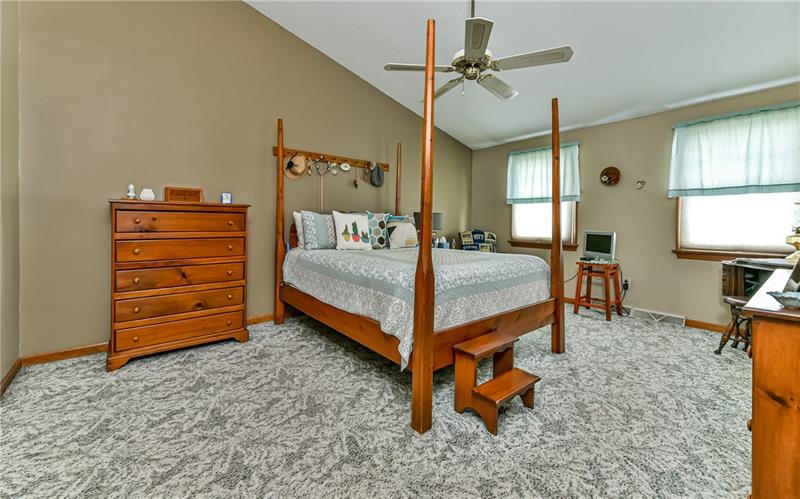 3102 Haberlein Road Gibsonia, PA 15044 - Photo 13 of 25 Gallery Image 13