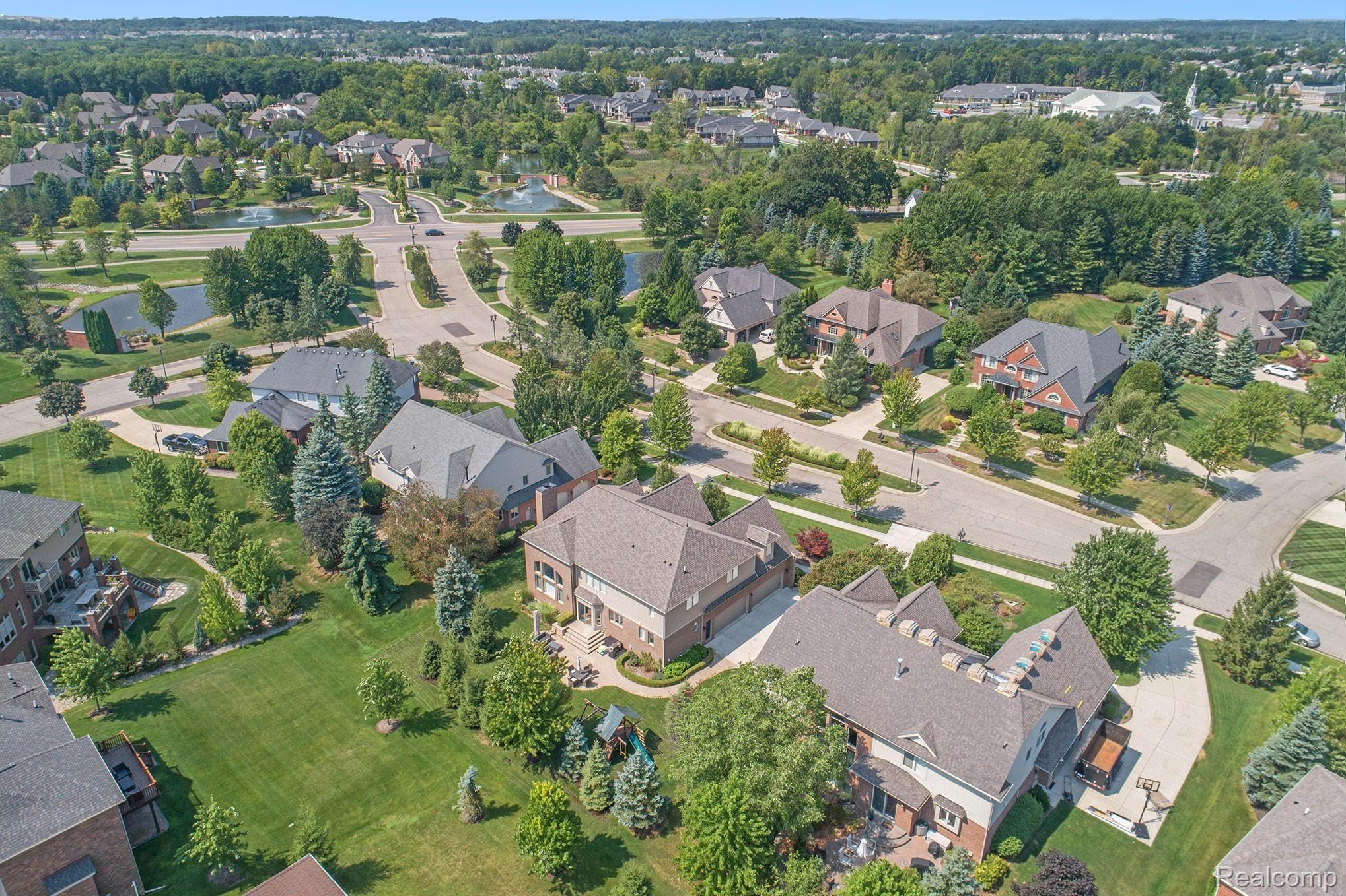 2919 North Addison Circle Rochester, MI 48306 - Photo 56 of 56 DJI_0349.jpg