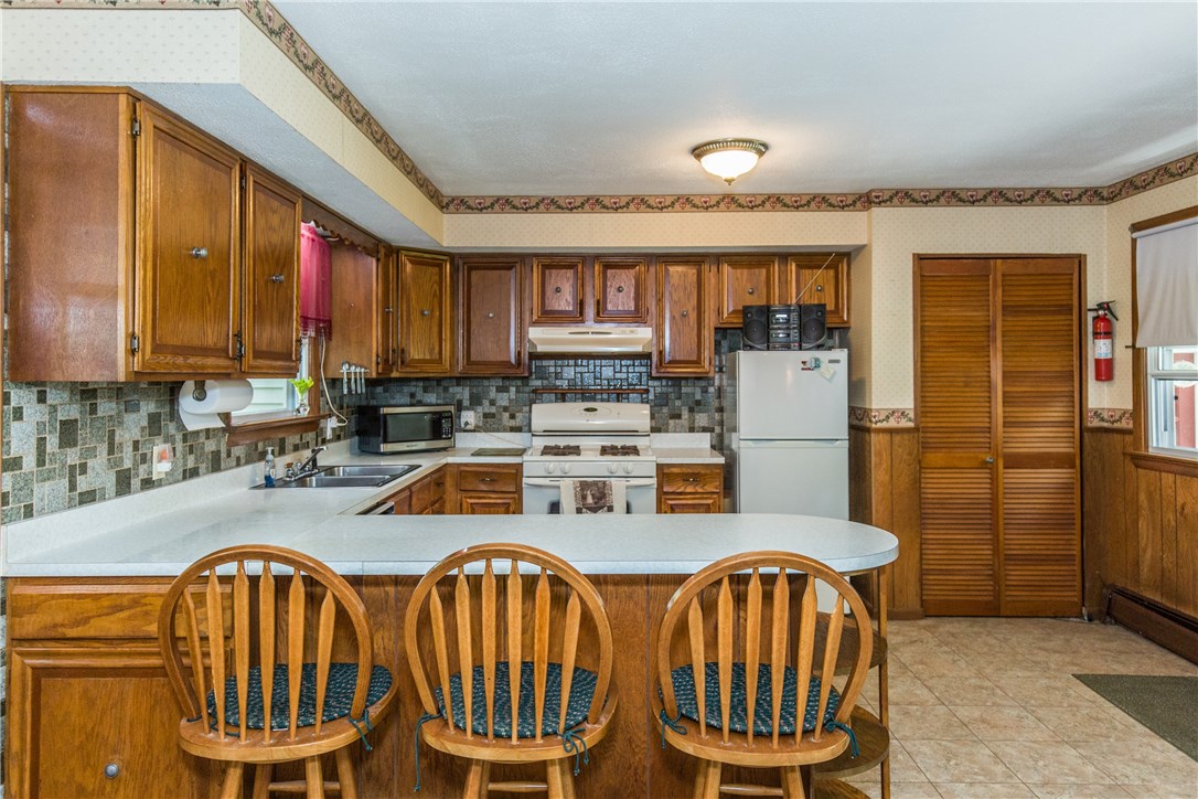 58 Jackson Schoolhouse Road Glocester, RI 02814 - Photo 12 of 39 Gallery Image 12