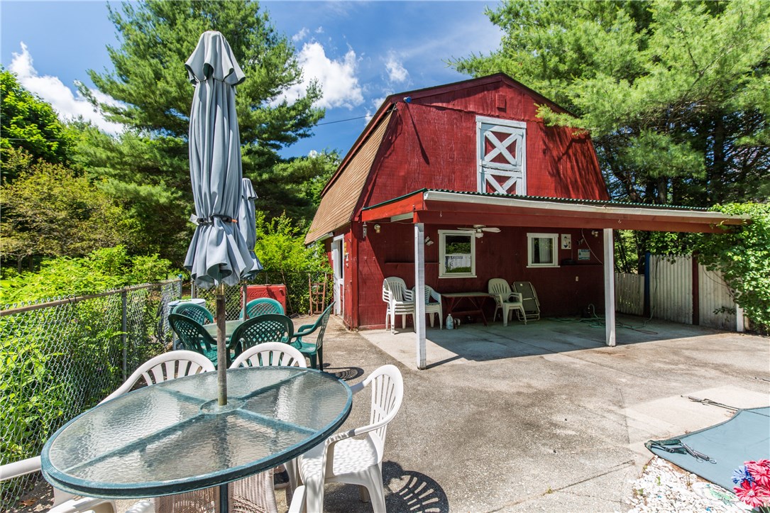 58 Jackson Schoolhouse Road Glocester, RI 02814 - Photo 18 of 39 Gallery Image 18