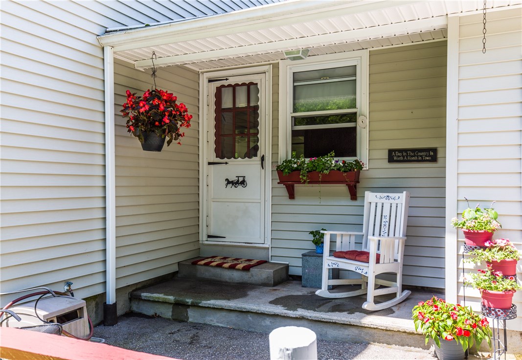 58 Jackson Schoolhouse Road Glocester, RI 02814 - Photo 3 of 39 Gallery Image 3
