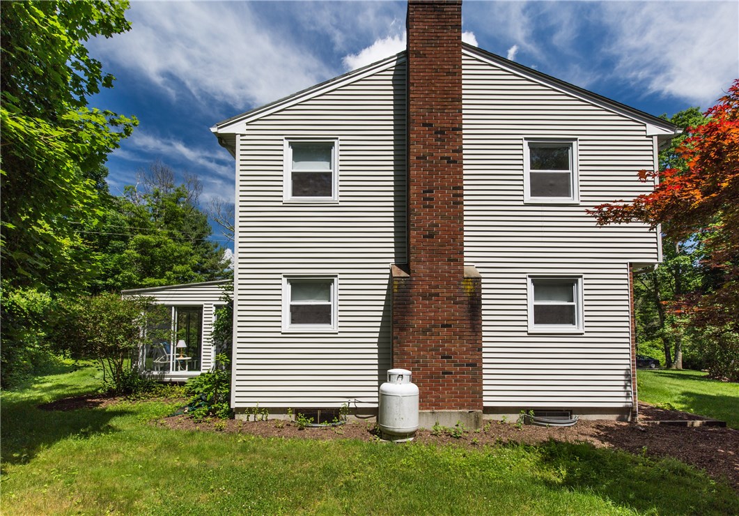 58 Jackson Schoolhouse Road Glocester, RI 02814 - Photo 5 of 39 Gallery Image 5