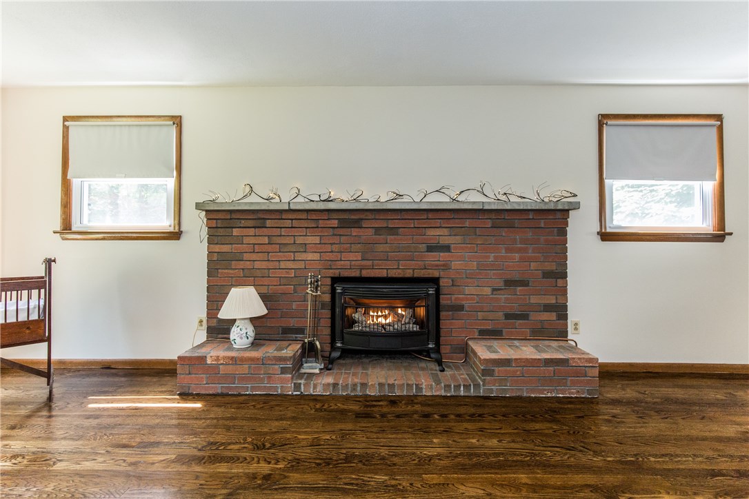 58 Jackson Schoolhouse Road Glocester, RI 02814 - Photo 7 of 39 Gallery Image 7