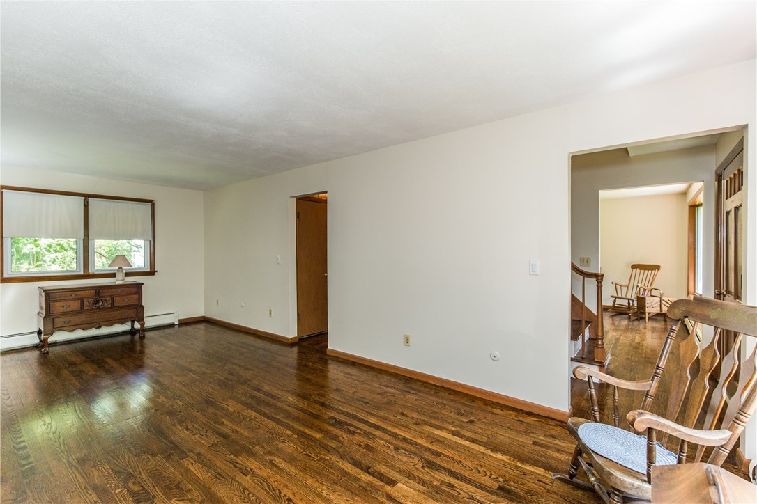 58 Jackson Schoolhouse Road Glocester, RI 02814 - Photo 8 of 39 Gallery Image 8