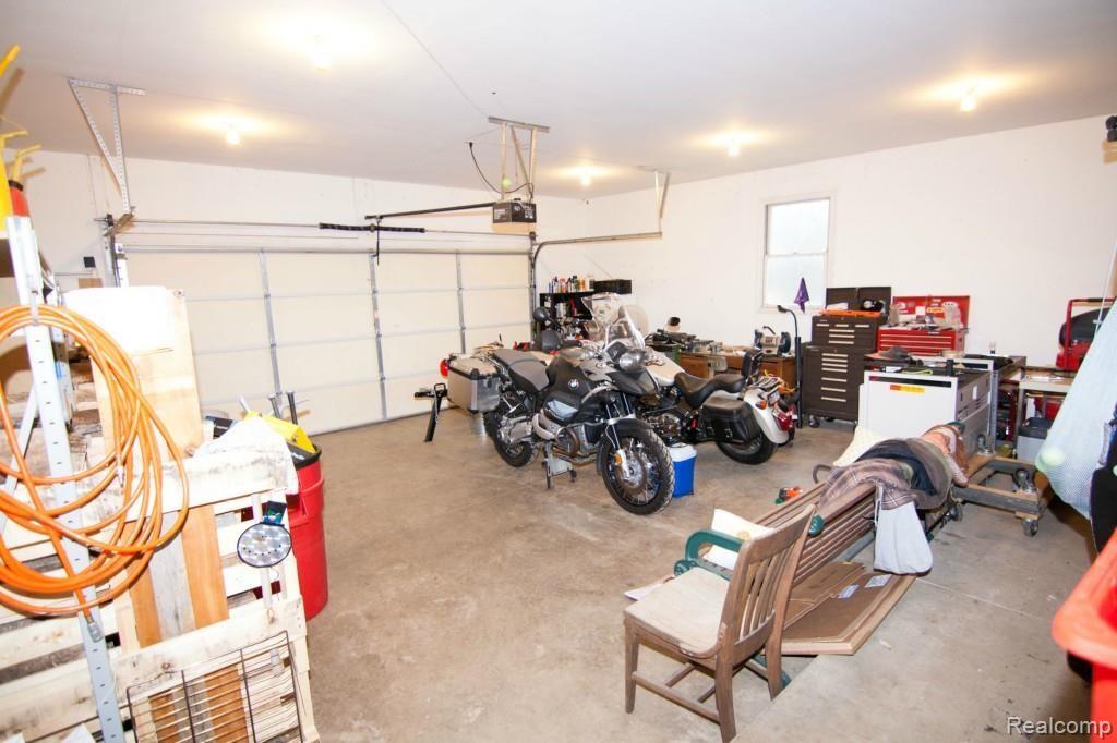 800 Jennings Road Whitmore Lake, MI 48189 - Photo 27 of 40 Over-sized attached 2-car garage