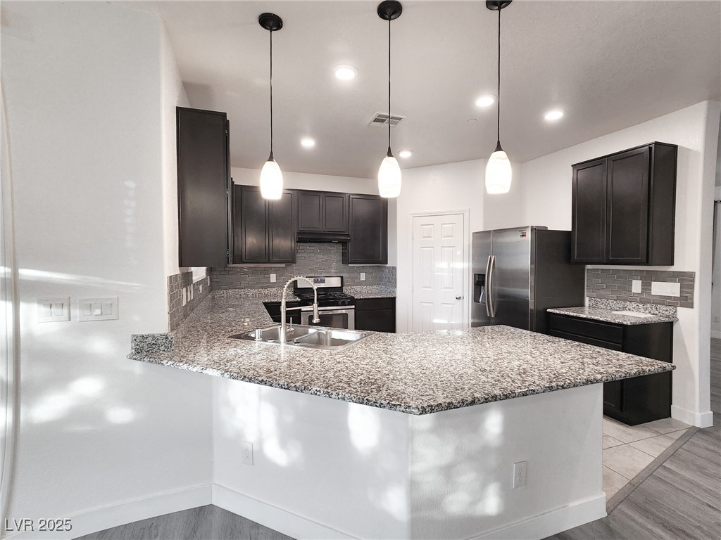 169 Fulgora Street Henderson, NV 89074 - Photo 10 of 37