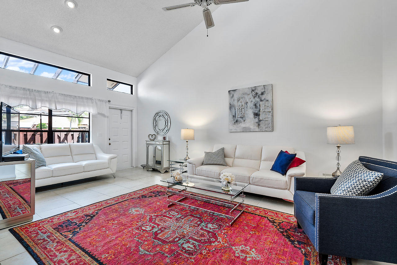 5150 Nesting Way, Unit B Delray Beach, FL 33484 - Photo 6 of 28 Living Room