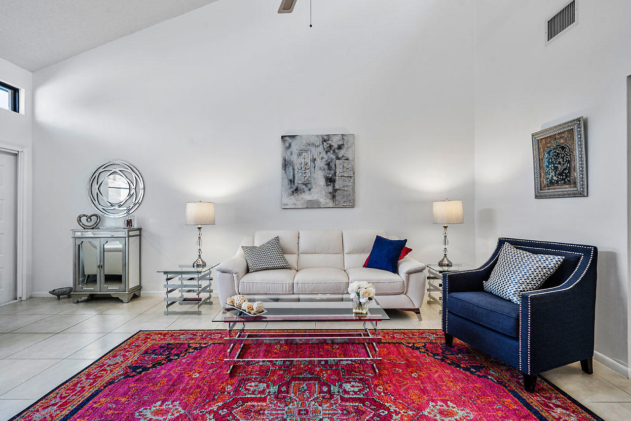 5150 Nesting Way, Unit B Delray Beach, FL 33484 - Photo 7 of 28 Living Room