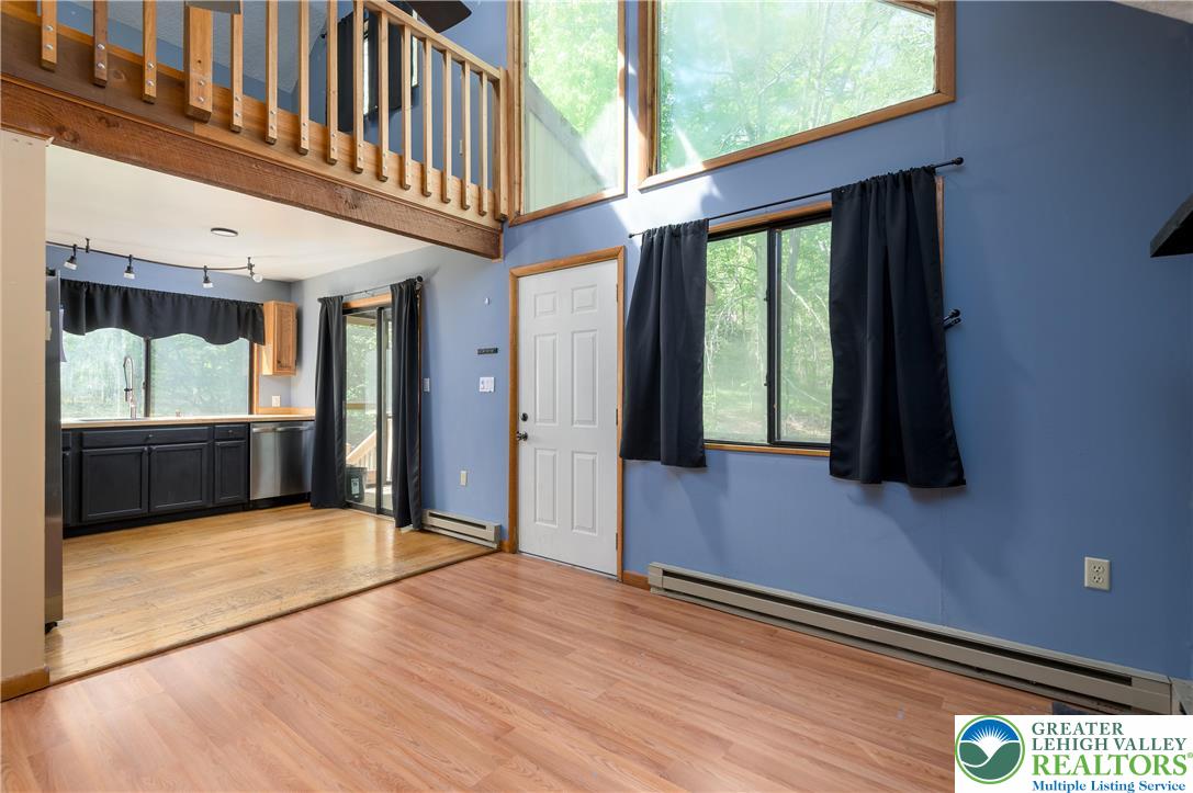 218 Blue Jay Court Bushkill, PA 18324 - Photo 13 of 37