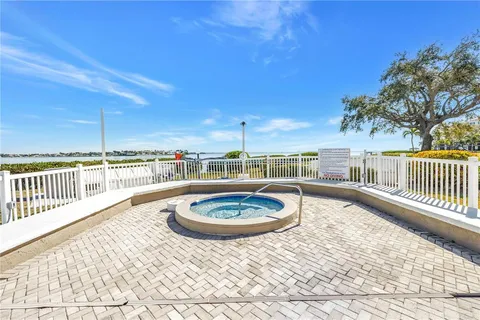 $175,000 | 6104 Palma Del Mar Boulevard South, Unit 305, St. Petersburg, FL 33715
