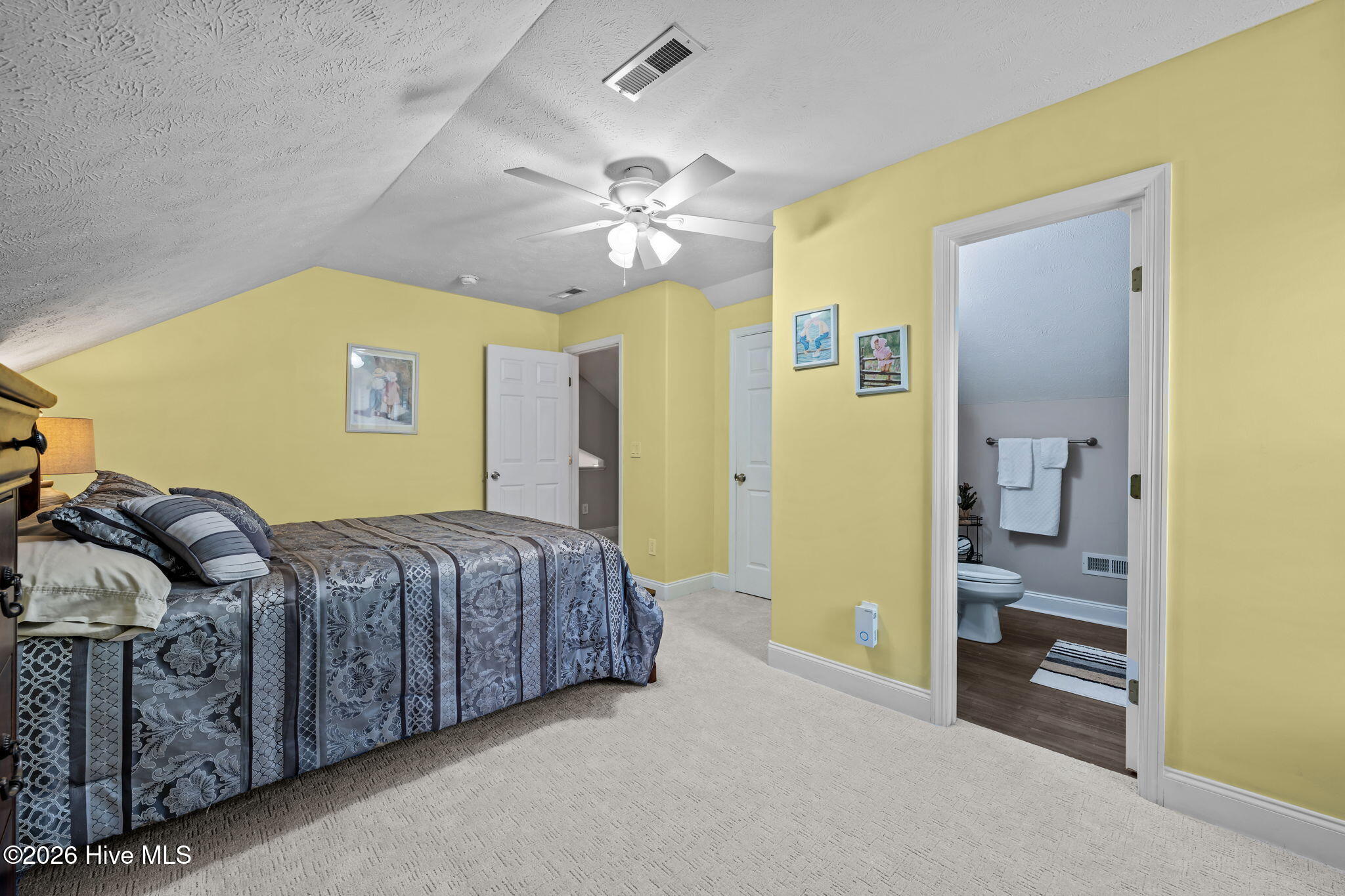 412 Neuchatel Road New Bern, NC 28562 - Photo 26 of 43 Upstairs Guest Room