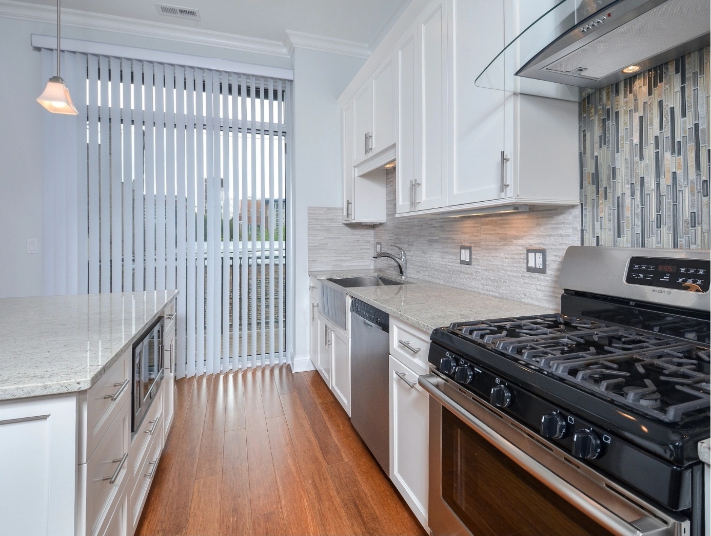 20 North Aberdeen Street, Unit 405 Chicago, IL 60607 - Photo 3 of 14
