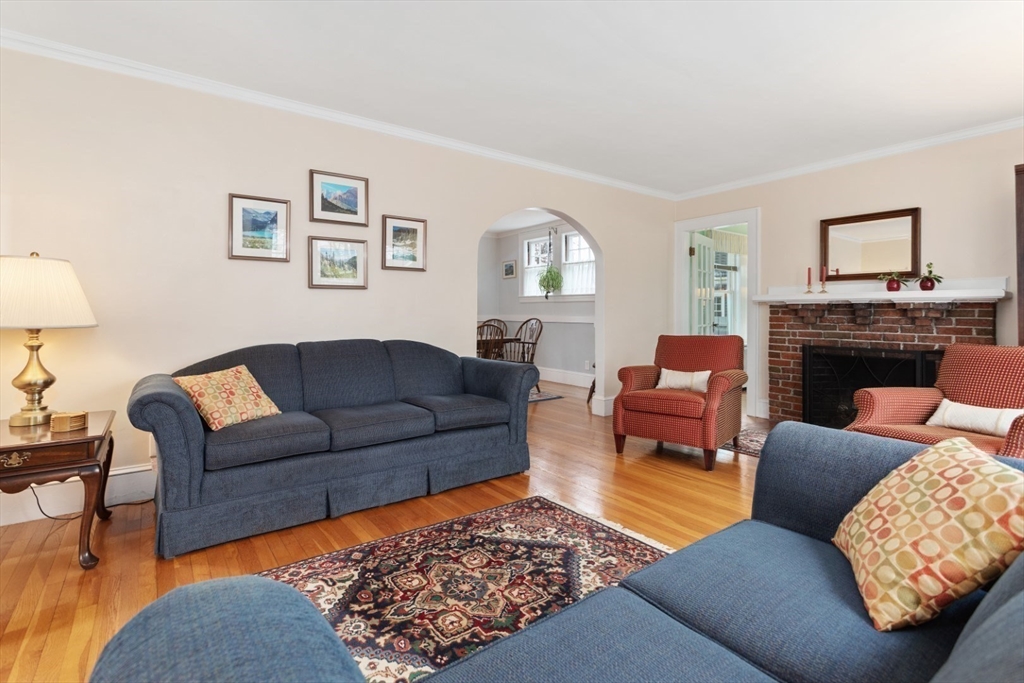 2 Virginia Road Reading, MA 01867 - Photo 9 of 42 Gallery Image 9