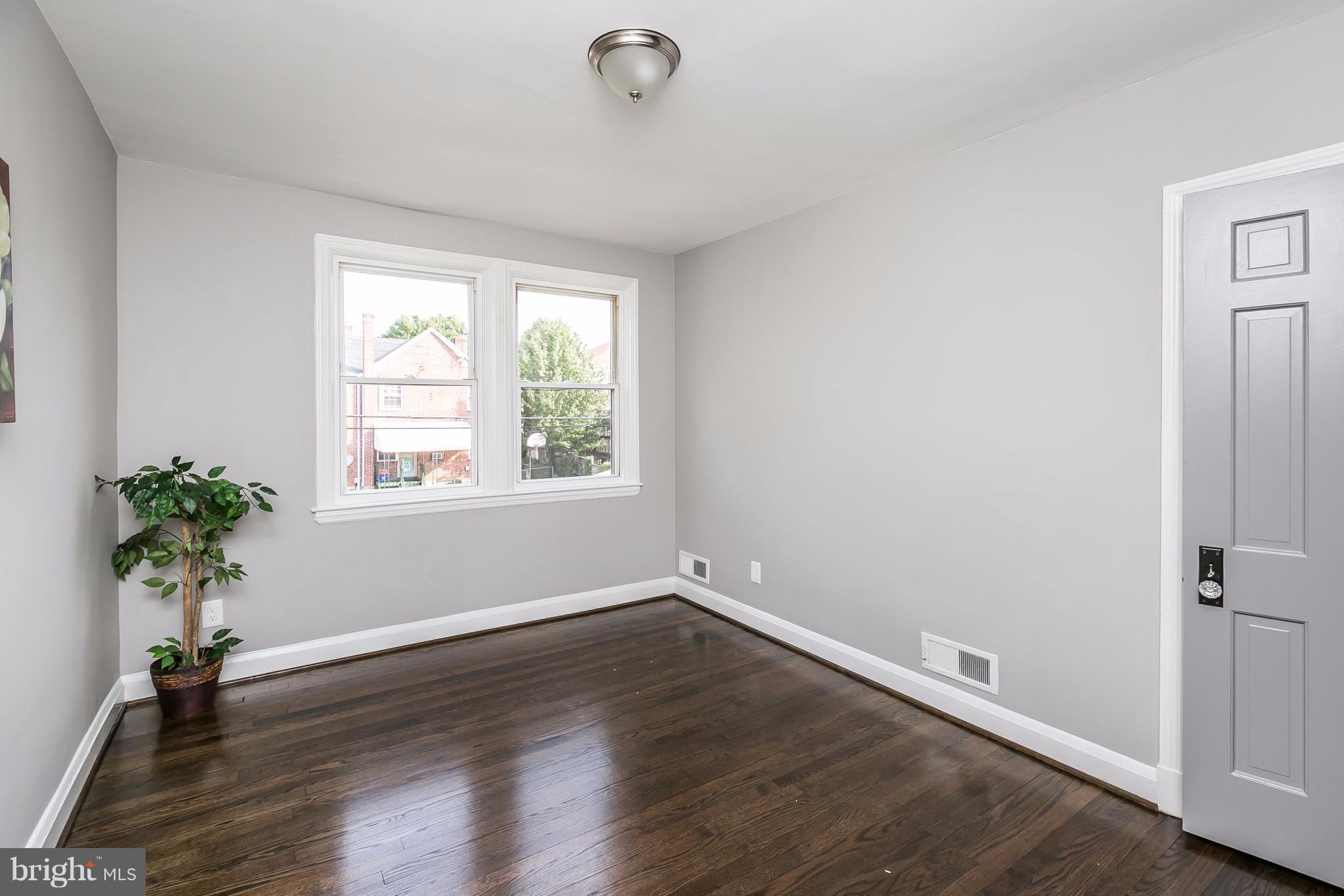 1518 Oakridge Road Baltimore, MD 21218 - Photo 11 of 29 Bedroom