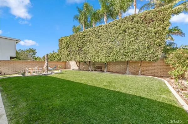 $6,500 | 8921 Burlcrest Drive, Huntington Beach, CA 92646