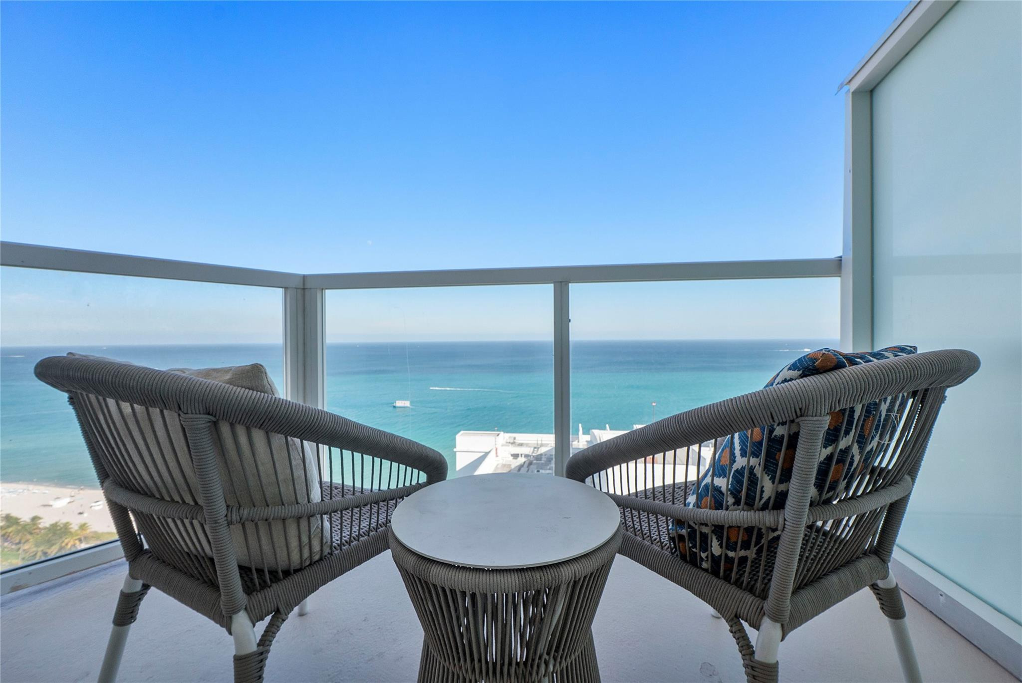 4401 Collins Avenue, Unit 2701 Miami Beach, FL 33140 - Photo 12 of 43 Photo 12