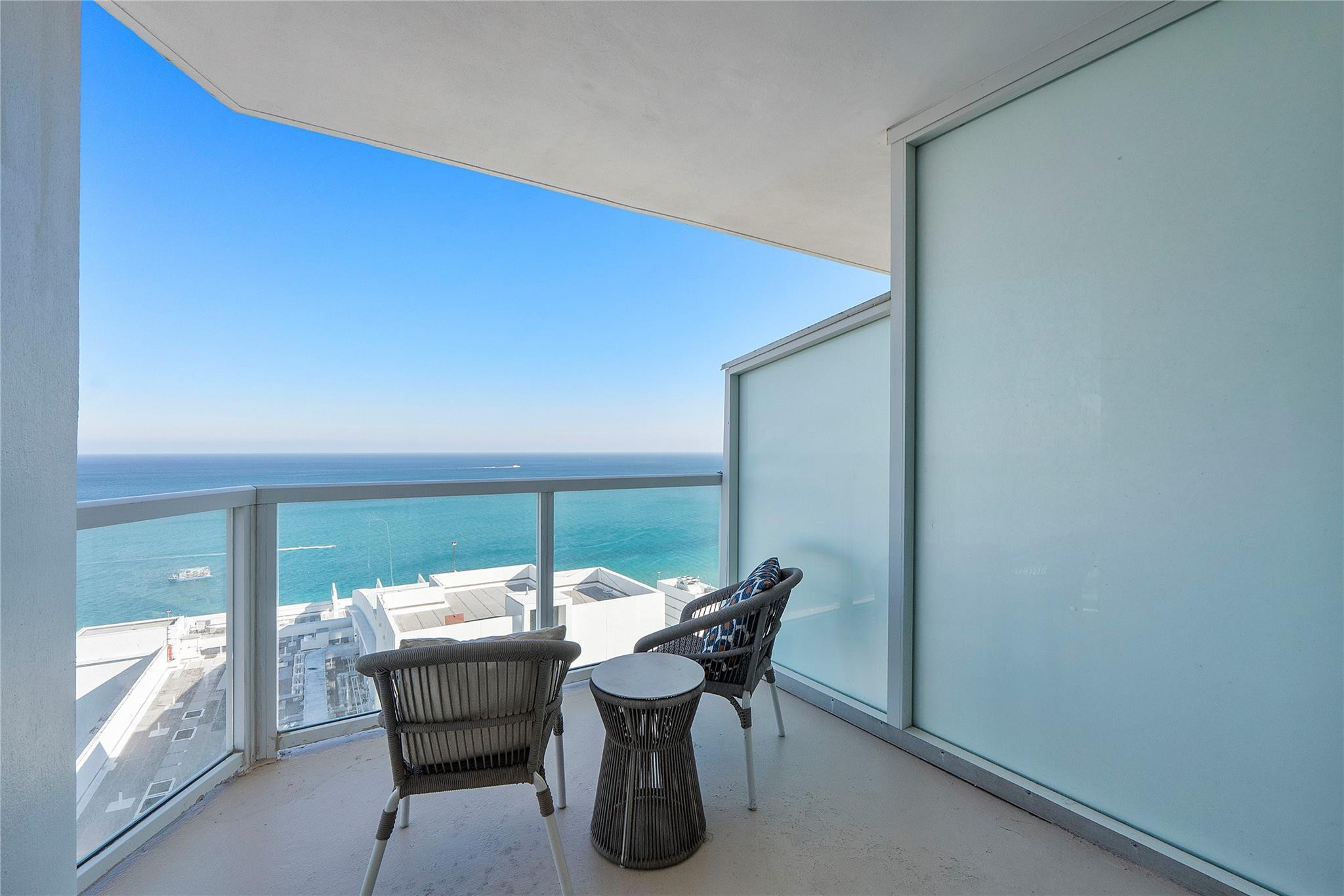4401 Collins Avenue, Unit 2701 Miami Beach, FL 33140 - Photo 13 of 43 Photo 13