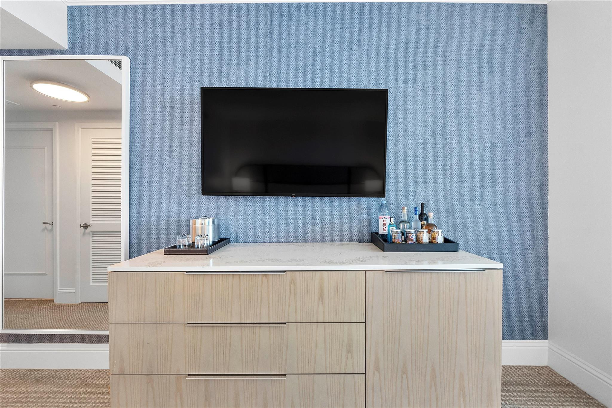 4401 Collins Avenue, Unit 2701 Miami Beach, FL 33140 - Photo 21 of 43 Photo 21