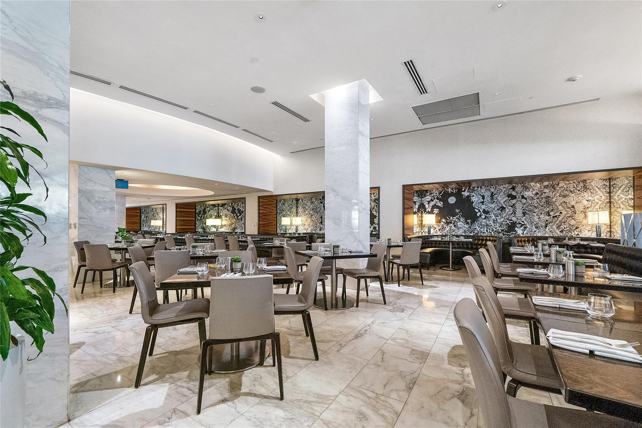 4401 Collins Avenue, Unit 2701 Miami Beach, FL 33140 - Photo 42 of 43 Photo 42
