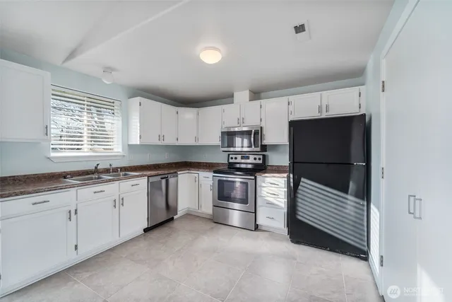 $370,000 | 4721 Forsythia Street, West Richland, WA 99353